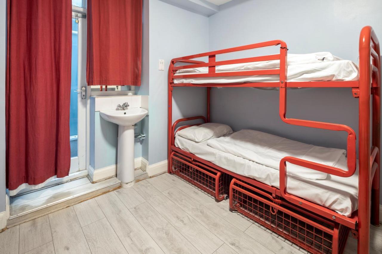 Bed 6-Bed Mixed Dormitory Room 18–39 years