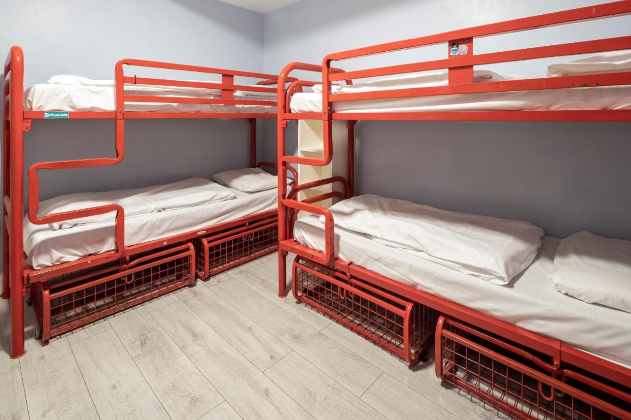 Bed 6-Bed Mixed Dormitory Room 18–39 years