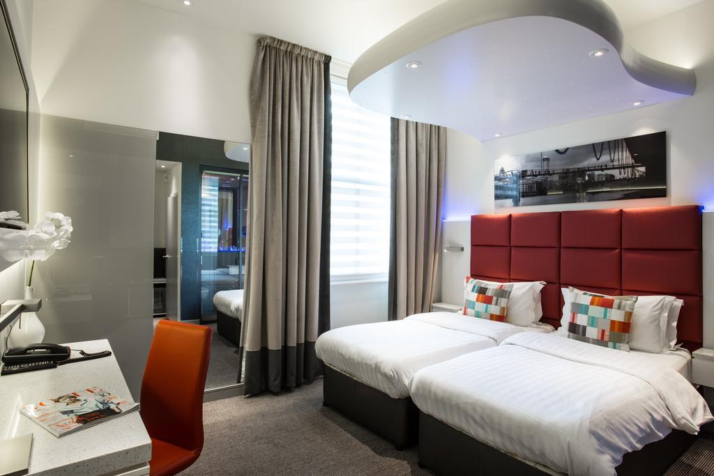 Twin Room,296299508:JPEG