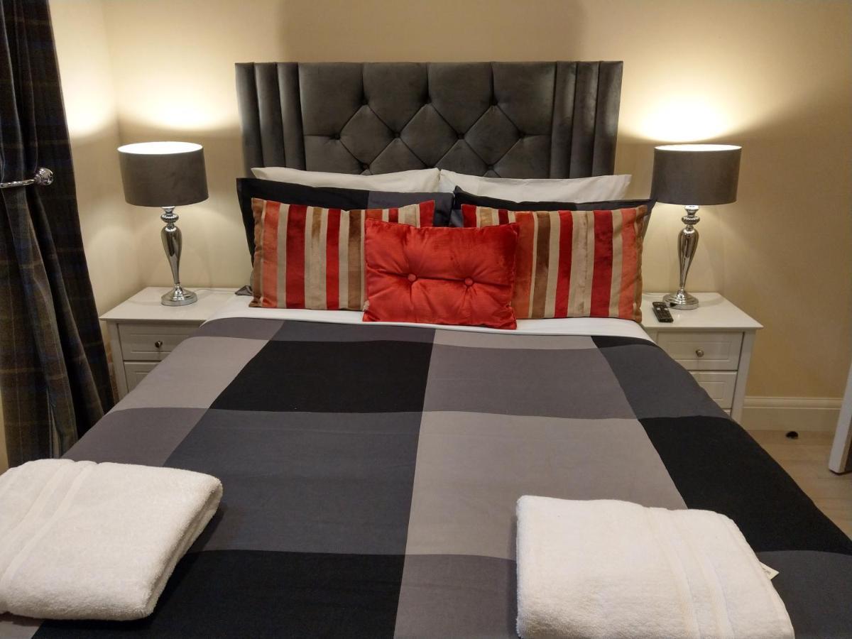 Double Room,1326106528:JPEG