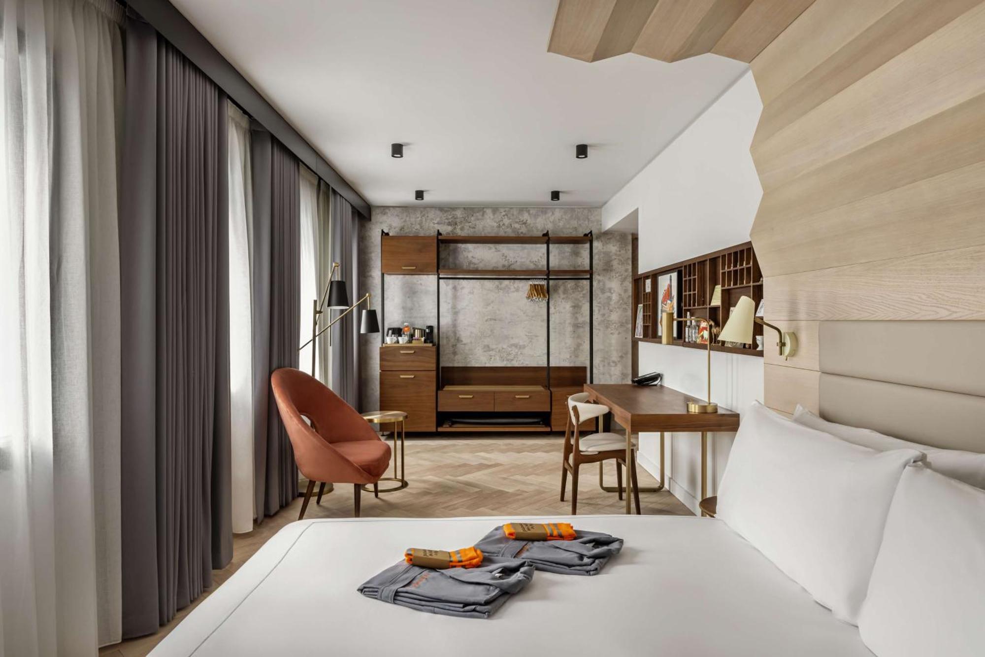 King Junior Suite - Accessible