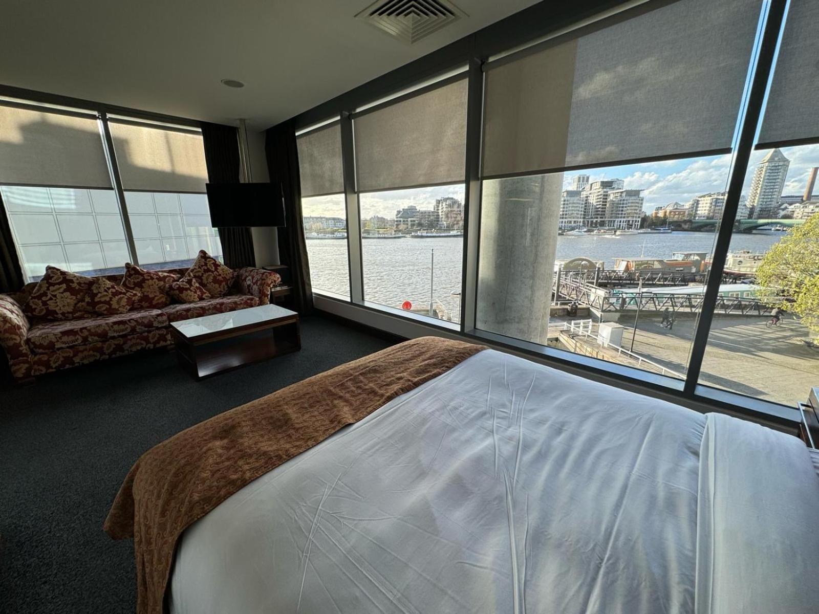 Junior Suite,1563284074:JPEG