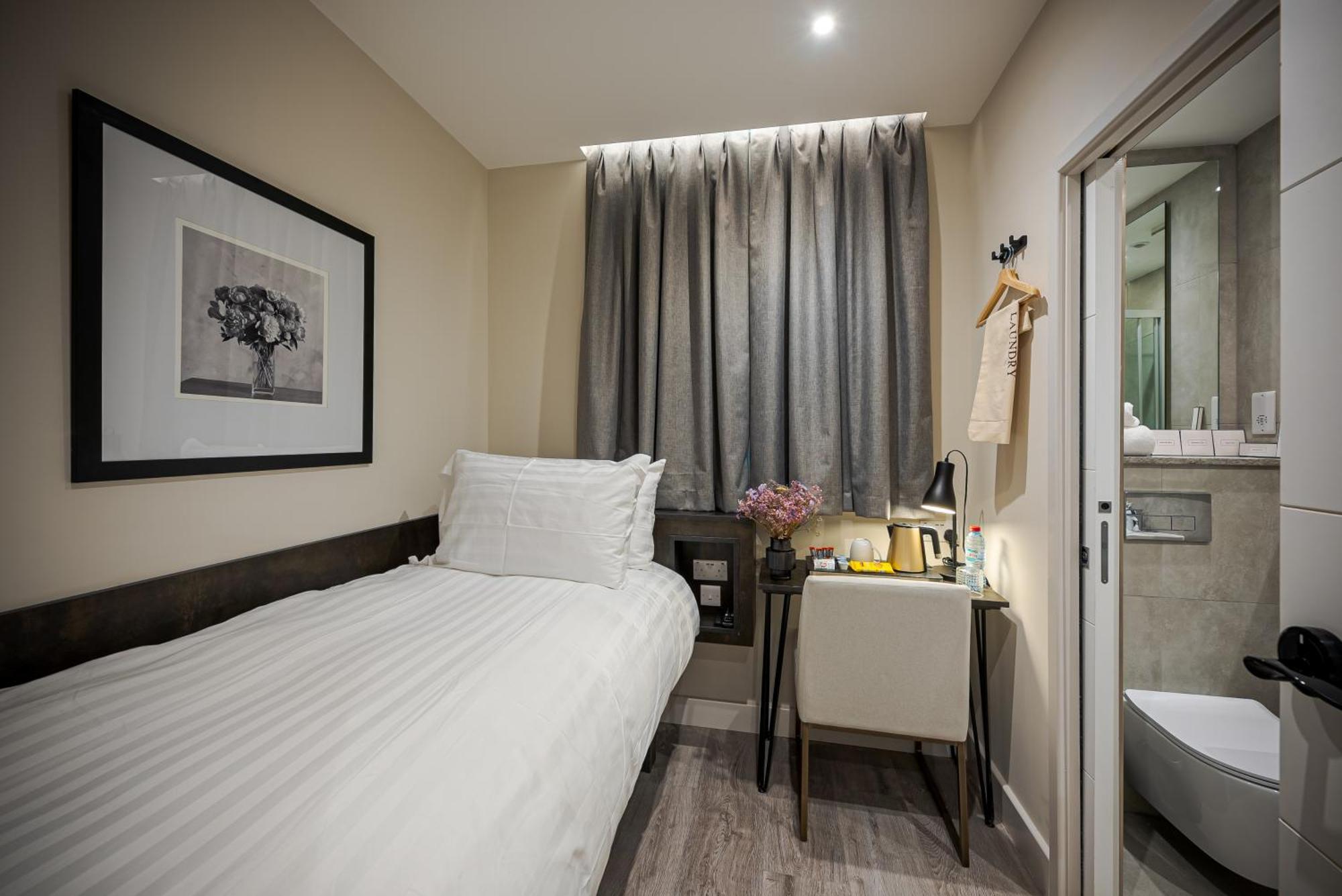 Small Single Room