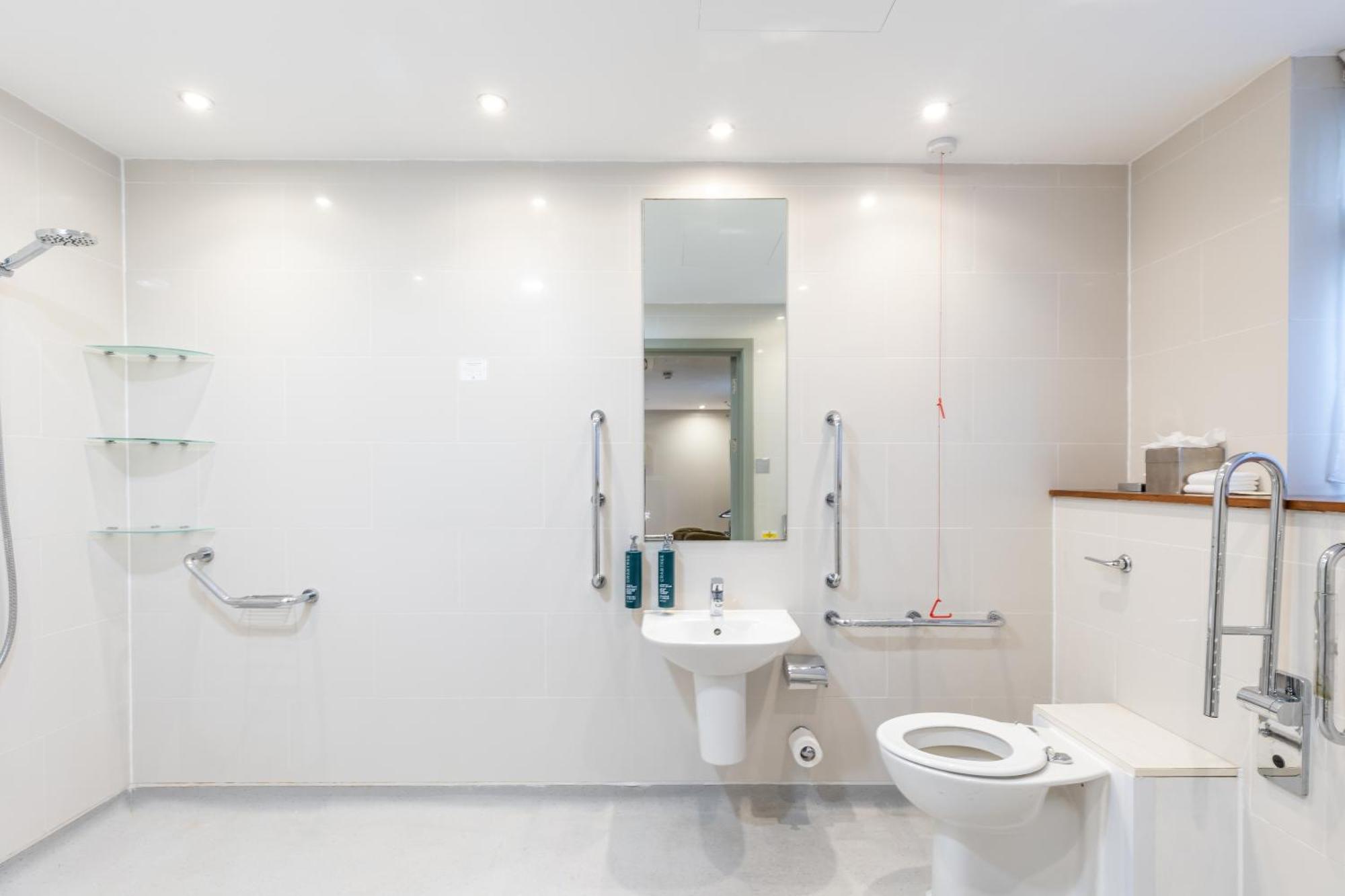 Twin Room - Mobility Access
