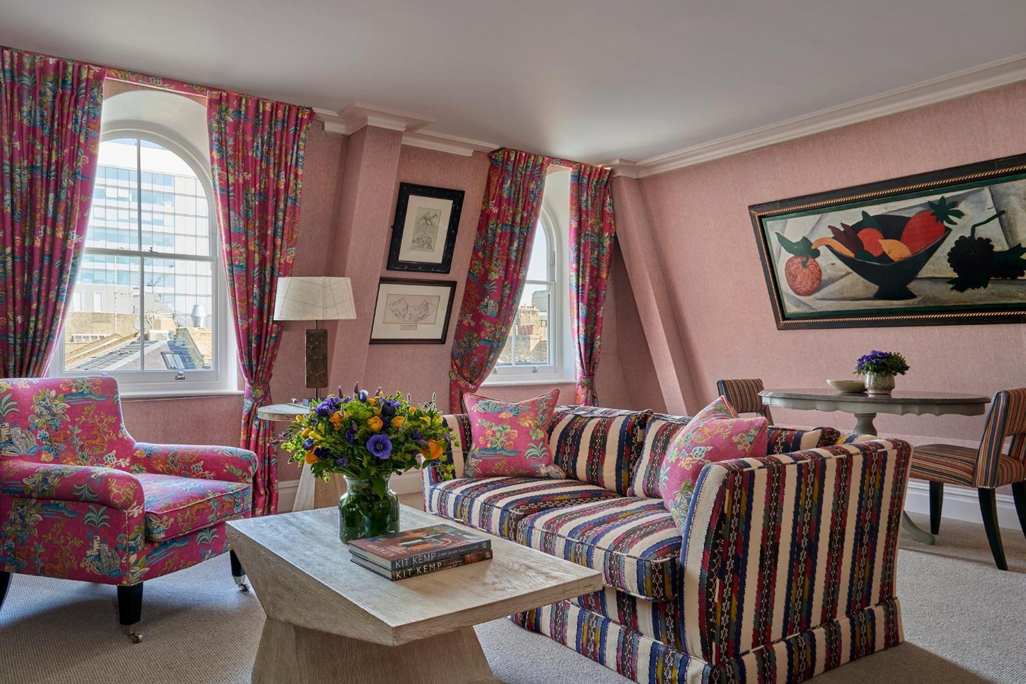 One-Bedroom Suite,139098336:JPEG