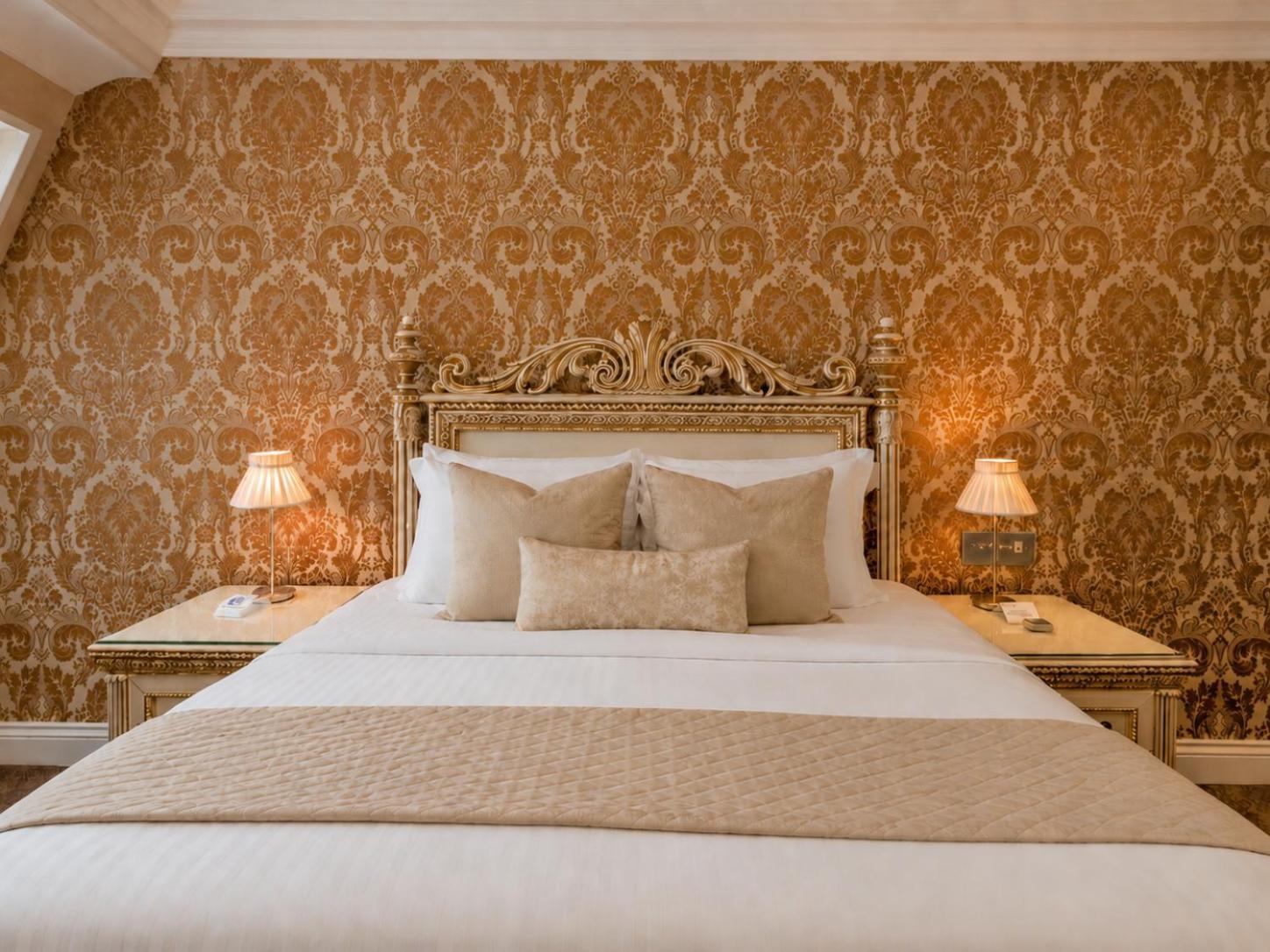 Queen Double Room Upper Floor