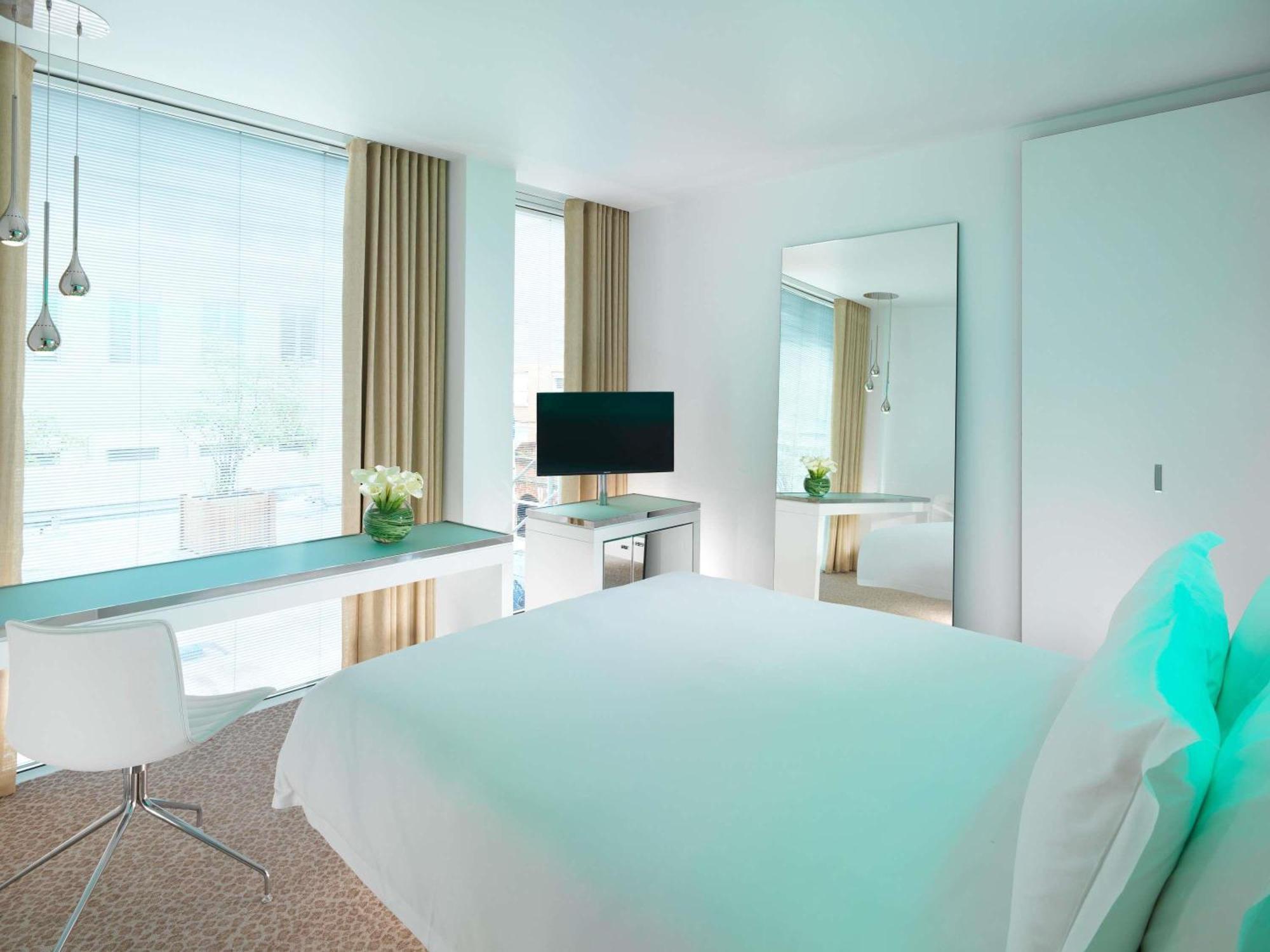 Standard Queen Room
