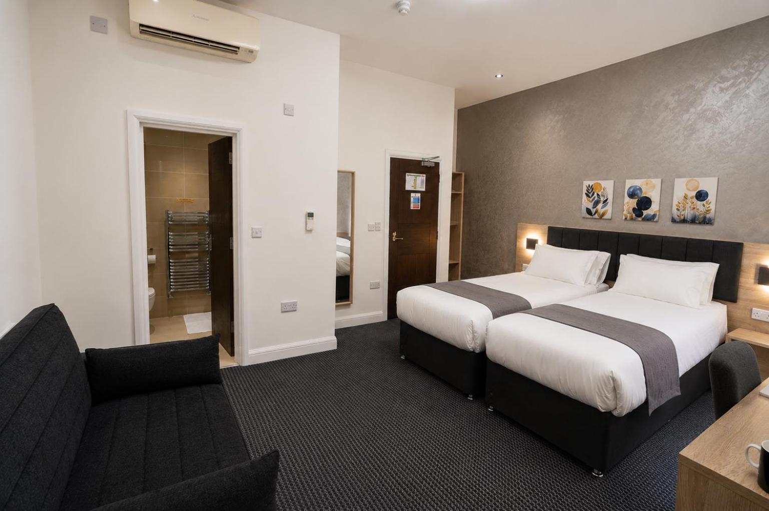 Classic Triple Room