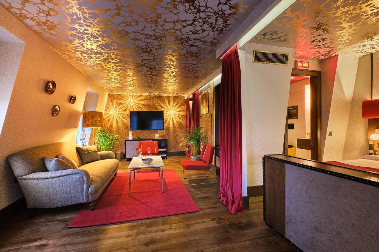 Pop Diva Suites,976799359:JPEG