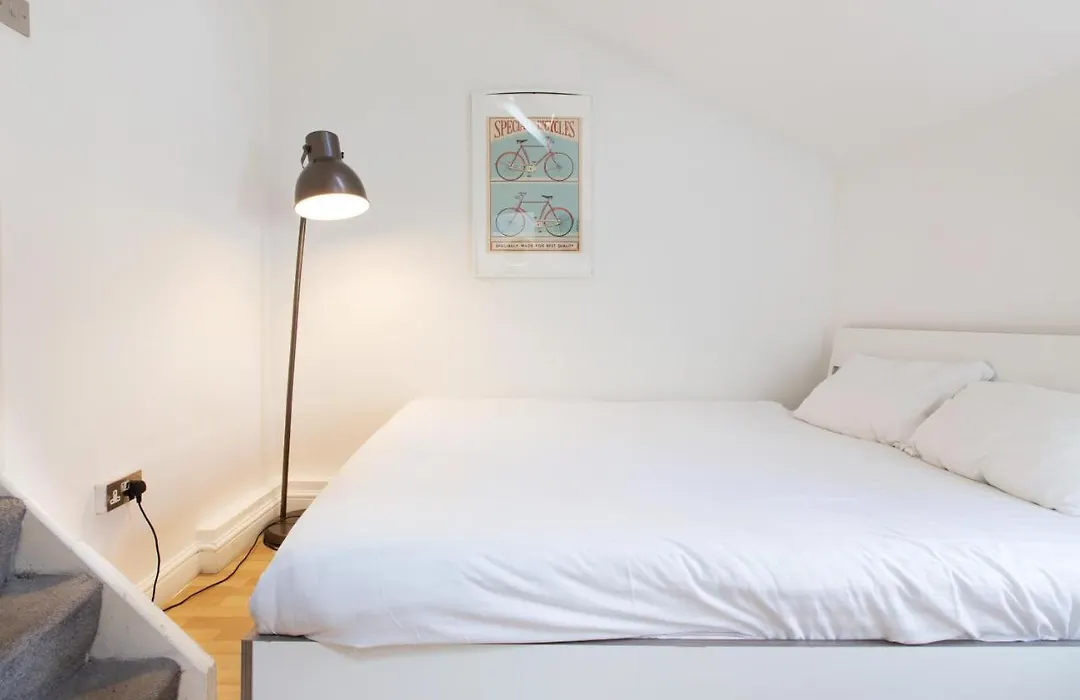 Tooting Broadway Studios & Rooms By Primecityhosts-1