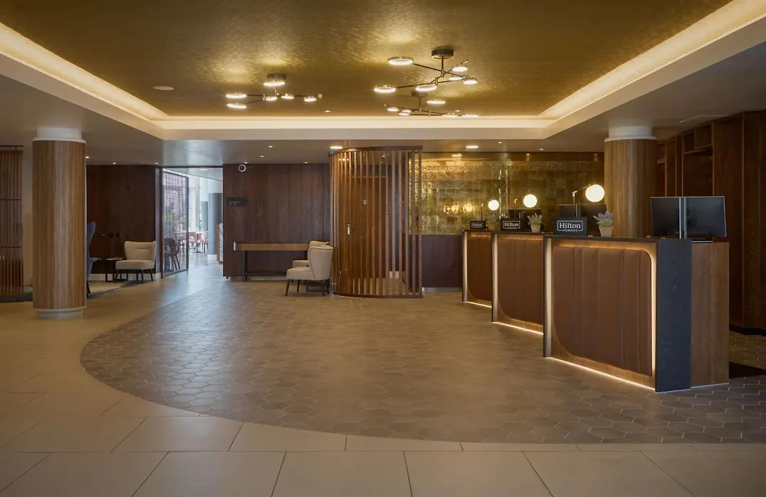 Doubletree By Hilton London Excel-1