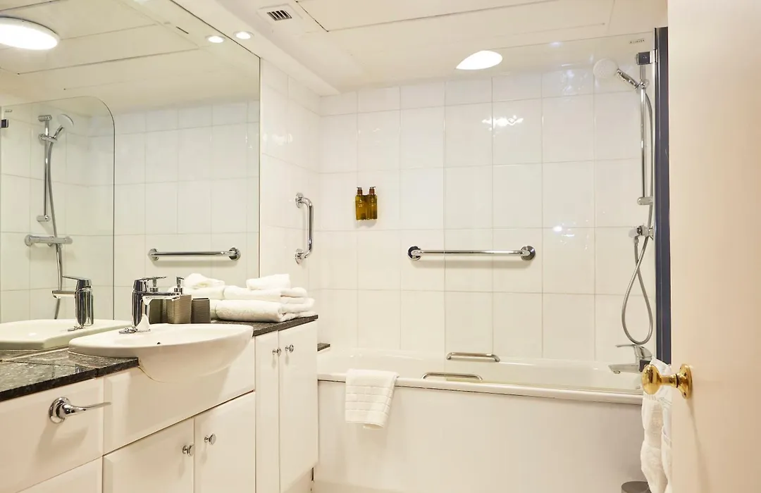 9 Hertford Street - 4 Stars Visitengland-1
