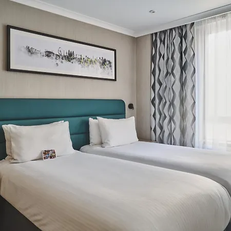 City Sleeper At Royal National Hotel-3